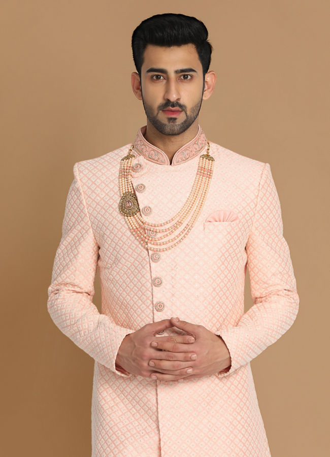 alt message - Manyavar Men Opulent Gajaree Sherwani Set image number 0